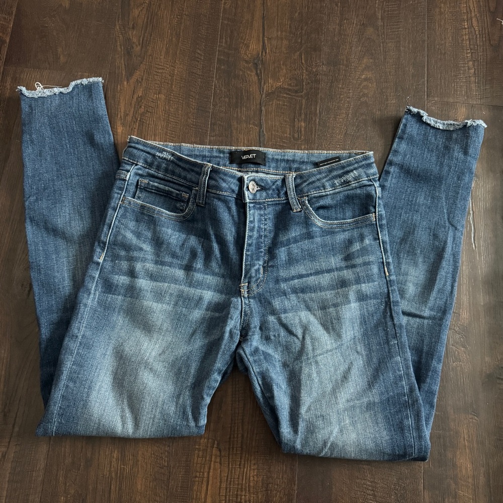 Vervet Ankle Skinny Jeans